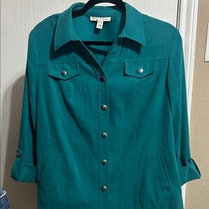 JM collection women’s green sued snap front shirt size petite large euc!